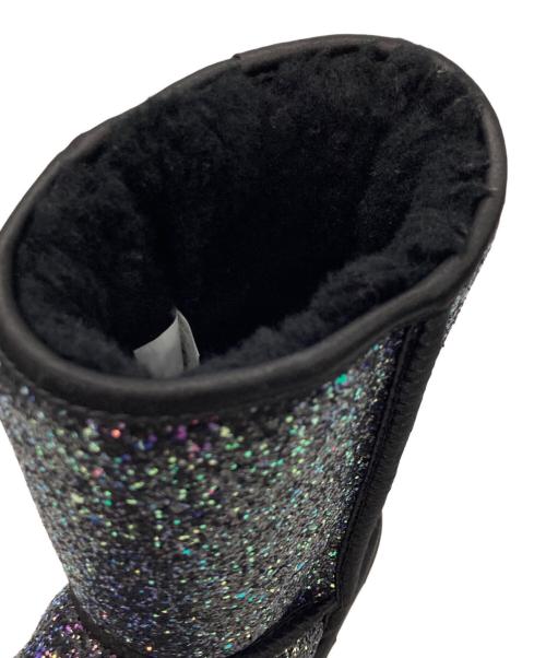 UGG（アグ）UGG (アグ) Classic Short Cosmos ブラック サイズ:US7/UK5/EU38/JAPAN24の古着・服飾アイテム