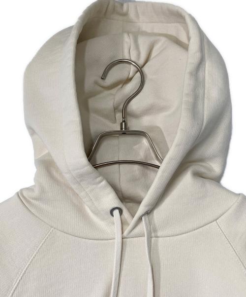 AMI Alexandre Mattiussi（アミアレクサンドルマテュッシ）AMI Alexandre Mattiussi (アミアレクサンドルマテュッシ) ハートロゴプルオーバーパーカー アイボリー サイズ:XXSの古着・服飾アイテム