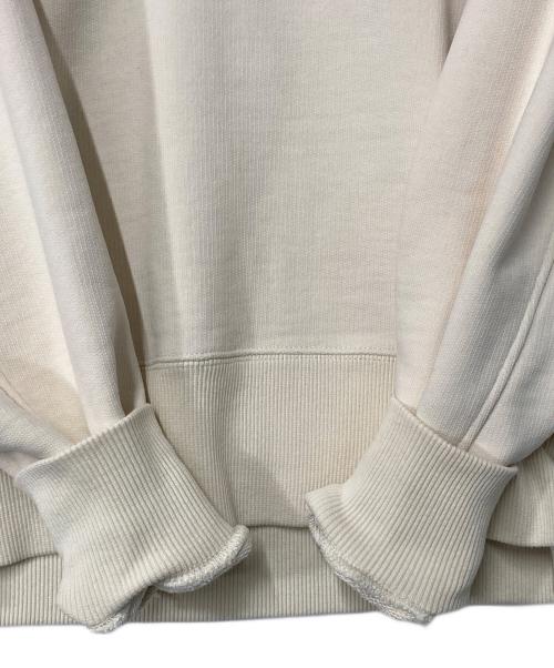 AMI Alexandre Mattiussi（アミアレクサンドルマテュッシ）AMI Alexandre Mattiussi (アミアレクサンドルマテュッシ) ハートロゴプルオーバーパーカー アイボリー サイズ:XXSの古着・服飾アイテム