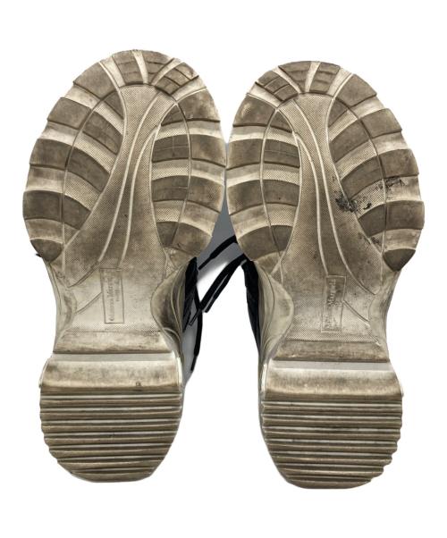 Maison Margiela（メゾンマルジェラ）Maison Margiela (メゾンマルジェラ) retro fit ダメージ加工厚底ロートップスニーカー ブラック サイズ:43の古着・服飾アイテム