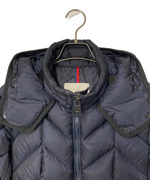 MONCLER（モンクレール）MONCLER (モンクレール) BERRIAT フーデッドダウンジャケット ネイビーの古着・服飾アイテム