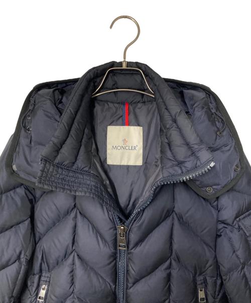 MONCLER（モンクレール）MONCLER (モンクレール) BERRIAT フーデッドダウンジャケット ネイビーの古着・服飾アイテム