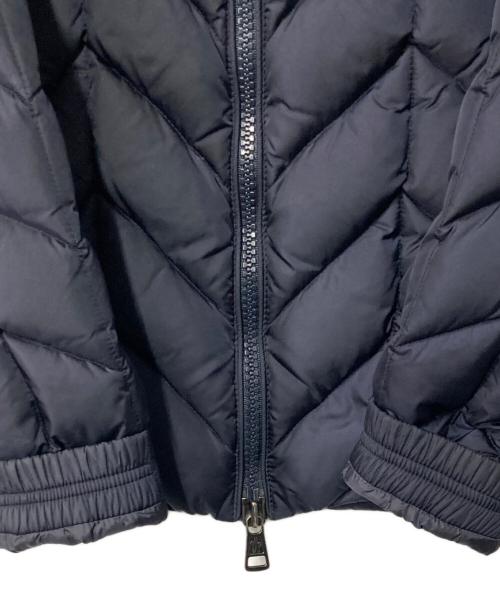MONCLER（モンクレール）MONCLER (モンクレール) BERRIAT フーデッドダウンジャケット ネイビーの古着・服飾アイテム
