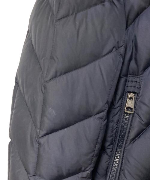 MONCLER（モンクレール）MONCLER (モンクレール) BERRIAT フーデッドダウンジャケット ネイビーの古着・服飾アイテム