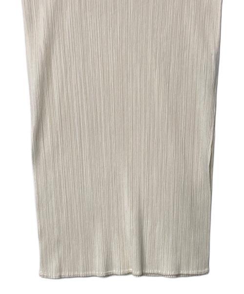 PLEATS PLEASE（プリーツプリーズ）PLEATS PLEASE (プリーツプリーズ) プリーツ ノースリーブワンピース ベージュ サイズ:4の古着・服飾アイテム