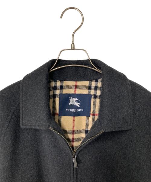 BURBERRY LONDON（バーバリーロンドン）BURBERRY LONDON (バーバリーロンドン) ホース刺繍 裏ノバチェック ウール混ブルゾン グレー サイズ:表記無し 実寸参照の古着・服飾アイテム