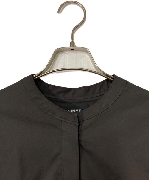 SINME（シンメ）SINME (シンメ) バンドカラーボリュームシャツ プルオーバーシャツ ダークブラウン サイズ:Mの古着・服飾アイテム