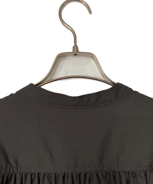 SINME（シンメ）SINME (シンメ) バンドカラーボリュームシャツ プルオーバーシャツ ダークブラウン サイズ:Mの古着・服飾アイテム