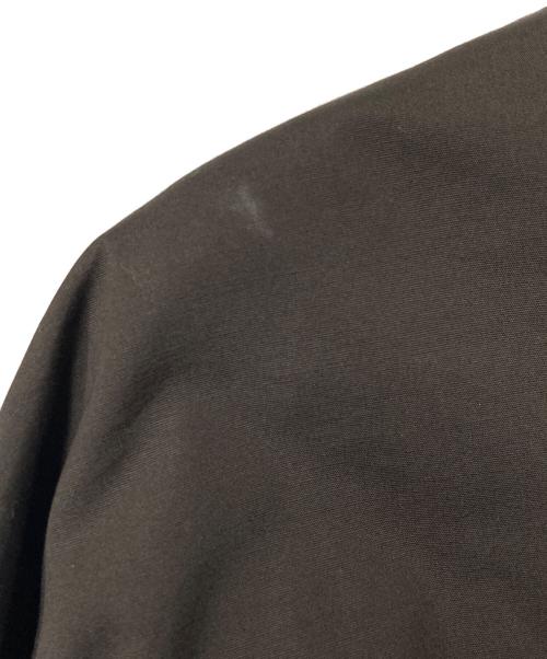 SINME（シンメ）SINME (シンメ) バンドカラーボリュームシャツ プルオーバーシャツ ダークブラウン サイズ:Mの古着・服飾アイテム