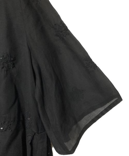 itobanashi（イトバナシ）itobanashi (イトバナシ) シアー袖切替刺繍ワンピース ブラック サイズ:-の古着・服飾アイテム