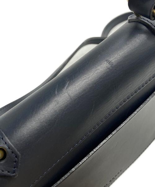 Mimi Berry（ミミベリー）Mimi Berry (ミミベリー) Hebe ターンロック ショルダーバッグ ダークネイビーの古着・服飾アイテム