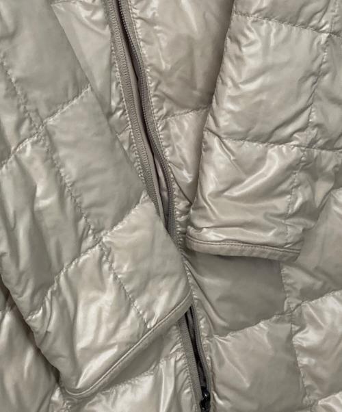 MONCLER（モンクレール）MONCLER (モンクレール) リバーシブルダウンコート ベージュ サイズ:2の古着・服飾アイテム