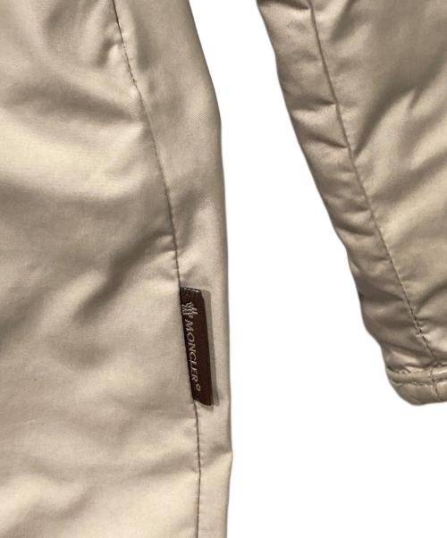 MONCLER（モンクレール）MONCLER (モンクレール) リバーシブルダウンコート ベージュ サイズ:2の古着・服飾アイテム