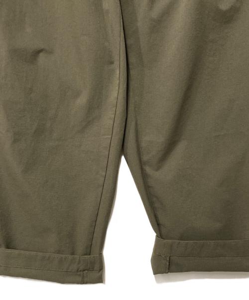 NANGA（ナンガ）NANGA (ナンガ) AIR CLOTH COMFY TUCK TAPERED PANTS オリーブ サイズ:Ｍの古着・服飾アイテム