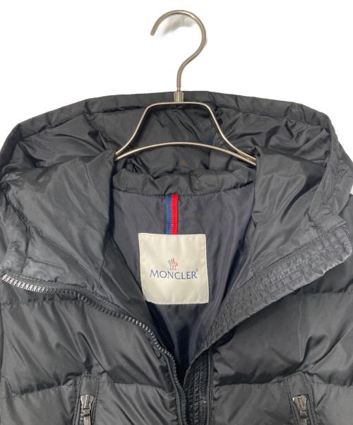 MONCLER（モンクレール）MONCLER (モンクレール) YSALINE フーデッドダウンコート ブラック×シルバー×アイボリー サイズ:表記なし(下記採寸参照)の古着・服飾アイテム