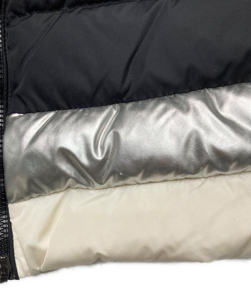 MONCLER（モンクレール）MONCLER (モンクレール) YSALINE フーデッドダウンコート ブラック×シルバー×アイボリー サイズ:表記なし(下記採寸参照)の古着・服飾アイテム