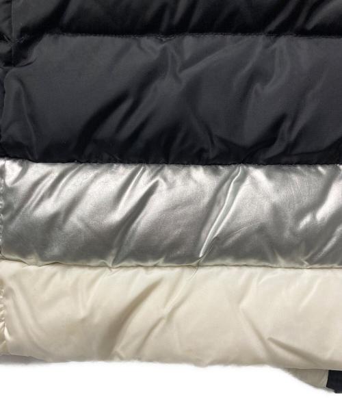MONCLER（モンクレール）MONCLER (モンクレール) YSALINE フーデッドダウンコート ブラック×シルバー×アイボリー サイズ:表記なし(下記採寸参照)の古着・服飾アイテム