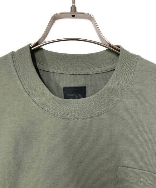 DAIWA PIER39（ダイワ ピア39）DAIWA PIER39 (ダイワ ピア39) TECH W/POCKET CREW TEE カーキ サイズ:Mの古着・服飾アイテム