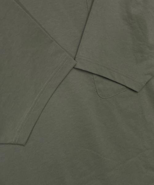 DAIWA PIER39（ダイワ ピア39）DAIWA PIER39 (ダイワ ピア39) TECH W/POCKET CREW TEE カーキ サイズ:Mの古着・服飾アイテム