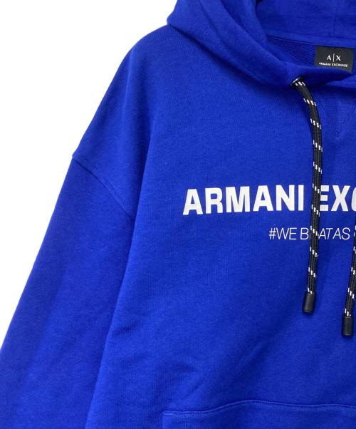 ARMANI EXCHANGE（アルマーニ エクスチェンジ）ARMANI EXCHANGE (アルマーニ エクスチェンジ) ブランドロゴ プリントプルオーバーパーカー ブルー サイズ:Mの古着・服飾アイテム