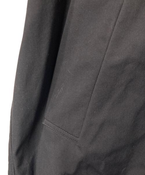 YONFA（ヨンファ）YONFA (ヨンファ) パデットファーコート ブラック サイズ:Sの古着・服飾アイテム