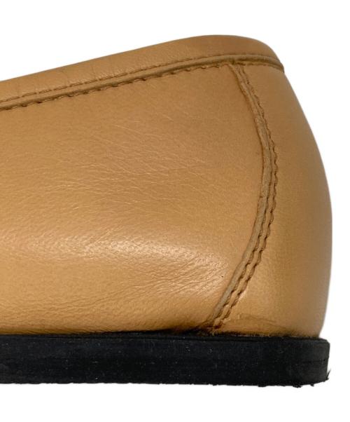 Salvatore Ferragamo（サルヴァトーレ フェラガモ）Salvatore Ferragamo (サルヴァトーレ フェラガモ) キャメルレザーローファ ベージュ サイズ:5の古着・服飾アイテム