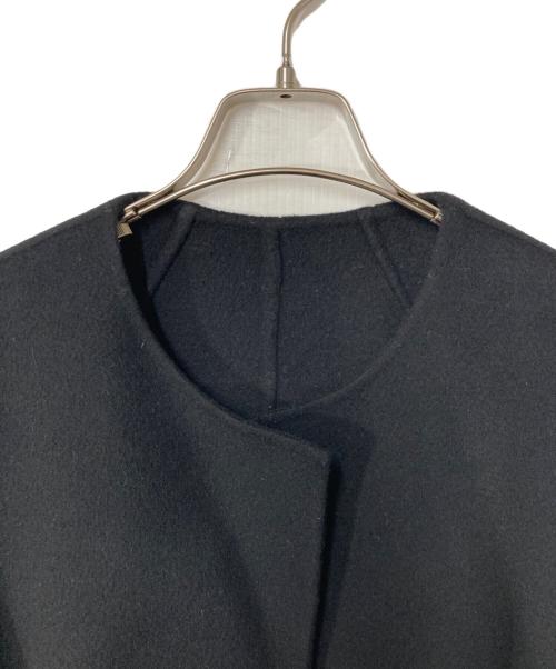 MUSE de Deuxieme Classe（ミューズ ドゥーズィエム クラス）MUSE de Deuxieme Classe (ミューズ ドゥーズィエム クラス) victorianリバーロングノーカラーコート ネイビー サイズ:36の古着・服飾アイテム