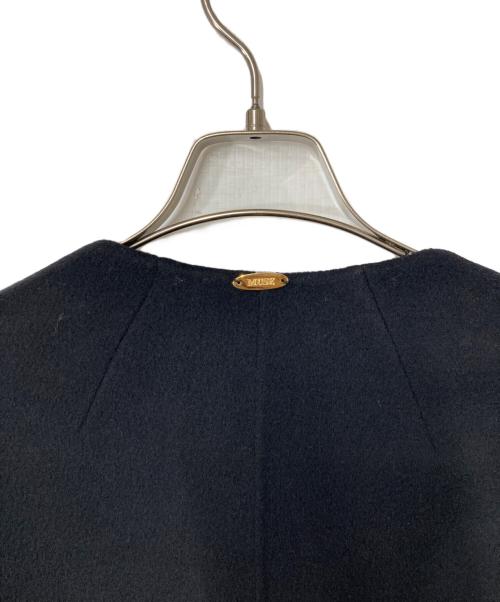 MUSE de Deuxieme Classe（ミューズ ドゥーズィエム クラス）MUSE de Deuxieme Classe (ミューズ ドゥーズィエム クラス) victorianリバーロングノーカラーコート ネイビー サイズ:36の古着・服飾アイテム