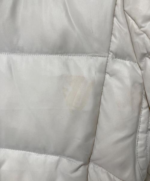 BURBERRY BLUE LABEL（バーバリー ブルー レーベル）BURBERRY BLUE LABEL (バーバリー ブルー レーベル) ダウンジャケット アイボリー サイズ:38の古着・服飾アイテム