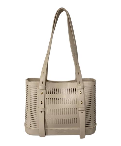 CHARLES & KEITH（チャールズアンドキース）CHARLES & KEITH (チャールズアンドキース) Delphi デルフィ カットアウトバケツバッグ ベージュの古着・服飾アイテム
