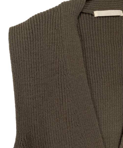 evam eva（エヴァムエヴァ）evam eva (エヴァムエヴァ) wool aze vest カーキ サイズ:Mの古着・服飾アイテム