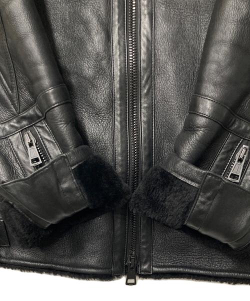 1piu1uguale3（ウノピュウノウグァーレトレ）1piu1uguale3 (ウノピュウノウグァーレトレ) evolution B-3 – spanish mouton ブラック サイズ:Ⅶの古着・服飾アイテム