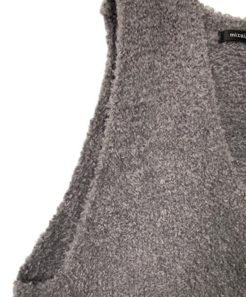 mizuiro-ind（ミズイロインド）mizuiro-ind (ミズイロインド) へアリーVネックベスト グレー サイズ:FREEの古着・服飾アイテム