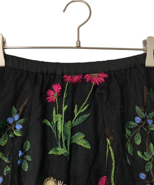 GRACE CLASS（グレースクラス）GRACE CLASS (グレースクラス) ボタニカルembスカート ブラック サイズ:36の古着・服飾アイテム