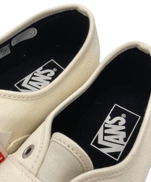 VANS（ヴァンズ）VANS (ヴァンズ) AUTHENTIC 2BLT ベージュ サイズ:US9/CM27/EUR42.5の古着・服飾アイテム