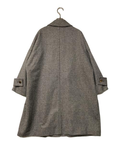 MACKINTOSH（マッキントッシュ）MACKINTOSH (マッキントッシュ) NEW HUMBIE LONG METAL BUTTON ホワイト×ブラック サイズ:4(下記採寸参照)の古着・服飾アイテム