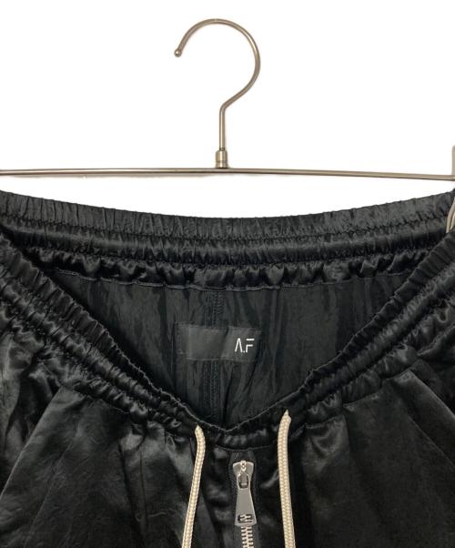 A.F ARTEFACT（エーエフ アーティファクト）A.F ARTEFACT (エーエフ アーティファクト) カーゴサルエルハーフパンツ ブラック サイズ:3の古着・服飾アイテム
