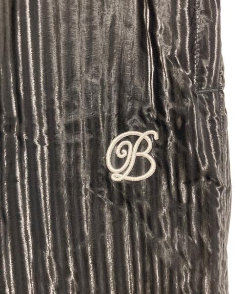 BlackEyePatch（ブラックアイパッチ）BlackEyePatch (ブラックアイパッチ) ナイロンパンツ  ブラック サイズ:Mの古着・服飾アイテム