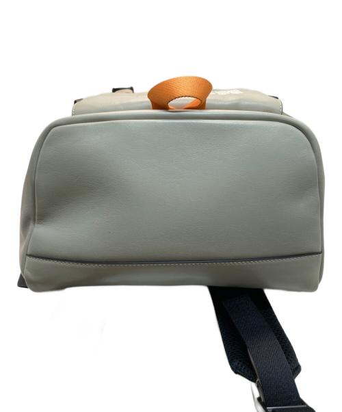 COACH（コーチ）COACH (コーチ) トラック バックパック カラーブロック シグネチャー キャンバス ベージュ×オレンジの古着・服飾アイテム