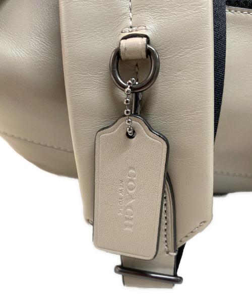 COACH（コーチ）COACH (コーチ) トラック バックパック カラーブロック シグネチャー キャンバス ベージュ×オレンジの古着・服飾アイテム