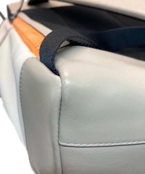 COACH（コーチ）COACH (コーチ) トラック バックパック カラーブロック シグネチャー キャンバス ベージュ×オレンジの古着・服飾アイテム