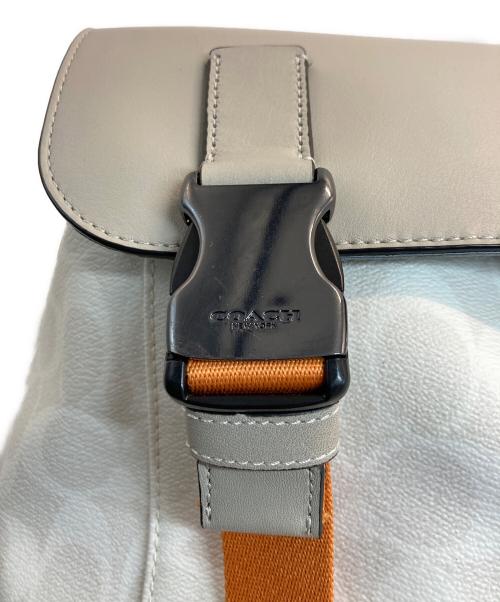 COACH（コーチ）COACH (コーチ) トラック バックパック カラーブロック シグネチャー キャンバス ベージュ×オレンジの古着・服飾アイテム