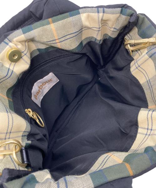 Barbour（バブアー）Barbour (バブアー) Mariah ミニ キルティング トートバッグ ブラックの古着・服飾アイテム