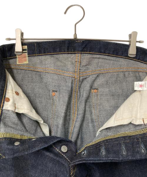 MOMOTARO JEANS（桃太郎ジーンズ）MOMOTARO JEANS (桃太郎ジーンズ) 出陣ミドルストレート セルビッチデニムパンツ インディゴ サイズ:W31(下記採寸参照)の古着・服飾アイテム