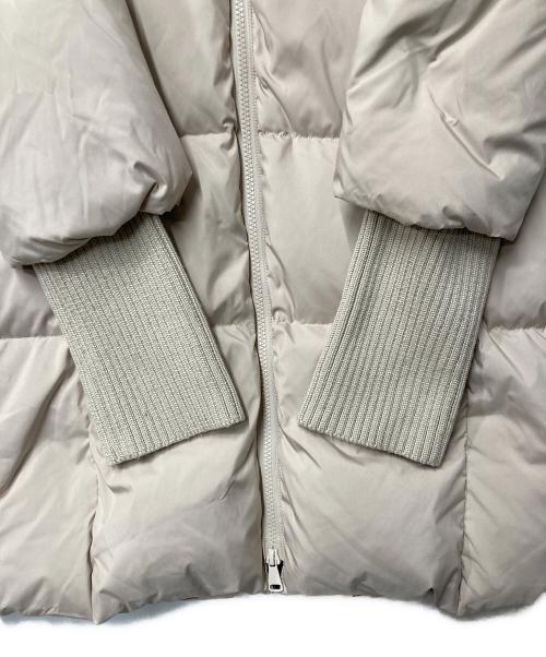 spoom.（スプーム）spoom. (スプーム) ダウンコート ベージュ サイズ:40の古着・服飾アイテム