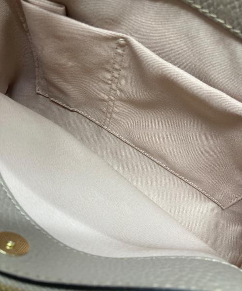 BARNEYS NEWYORK（バーニーズ・ニューヨーク）BARNEYS NEWYORK (バーニーズ・ニューヨーク) 2WAYバッグ ベージュの古着・服飾アイテム