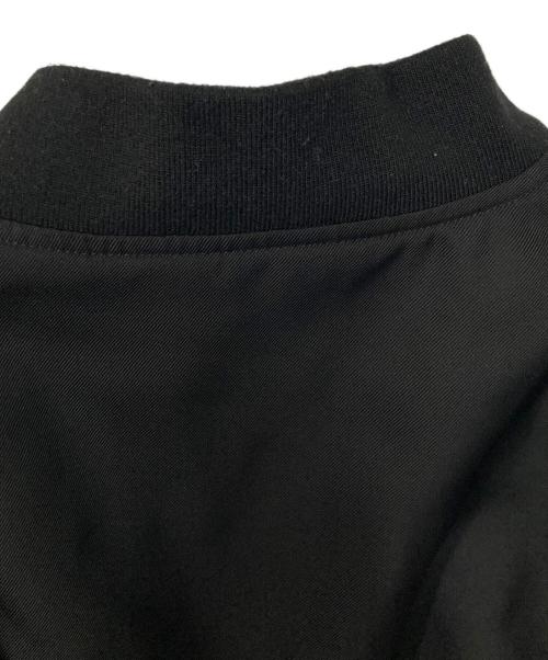 ARMANI EXCHANGE（アルマーニ エクスチェンジ）ARMANI EXCHANGE (アルマーニ エクスチェンジ) パデットボンバージャケット ブラック サイズ:Sの古着・服飾アイテム