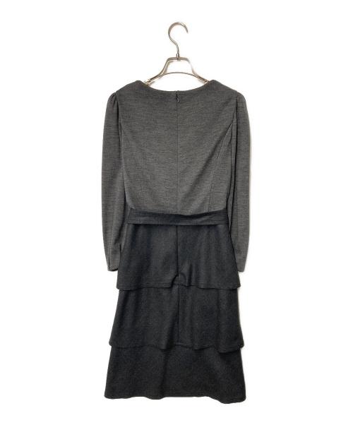 M'S GRACY（エムズグレイシー）M'S GRACY (エムズグレイシー) ラメベルテッドワンピース グレー サイズ:38の古着・服飾アイテム