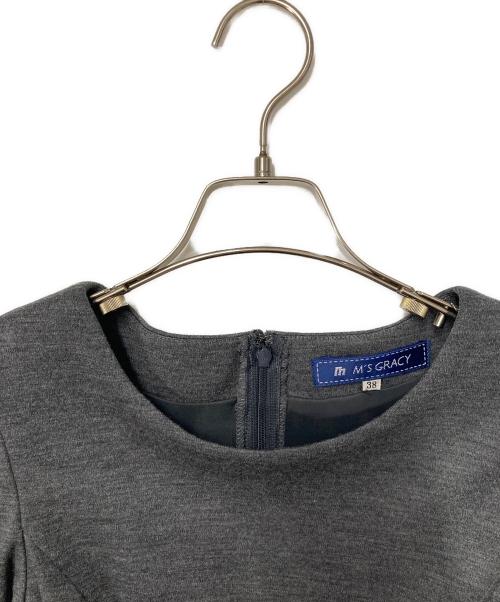 M'S GRACY（エムズグレイシー）M'S GRACY (エムズグレイシー) ラメベルテッドワンピース グレー サイズ:38の古着・服飾アイテム