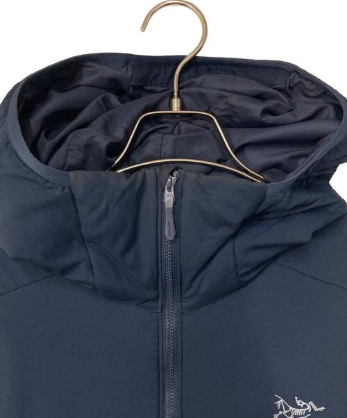 ARC'TERYX（アークテリクス）ARC'TERYX (アークテリクス) ATOM LT HOODY ネイビー サイズ:Lの古着・服飾アイテム